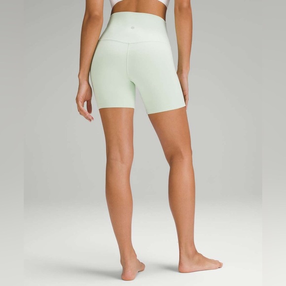 C - Lululemon Align High-Rise Short 6" - Picture 1 of 5